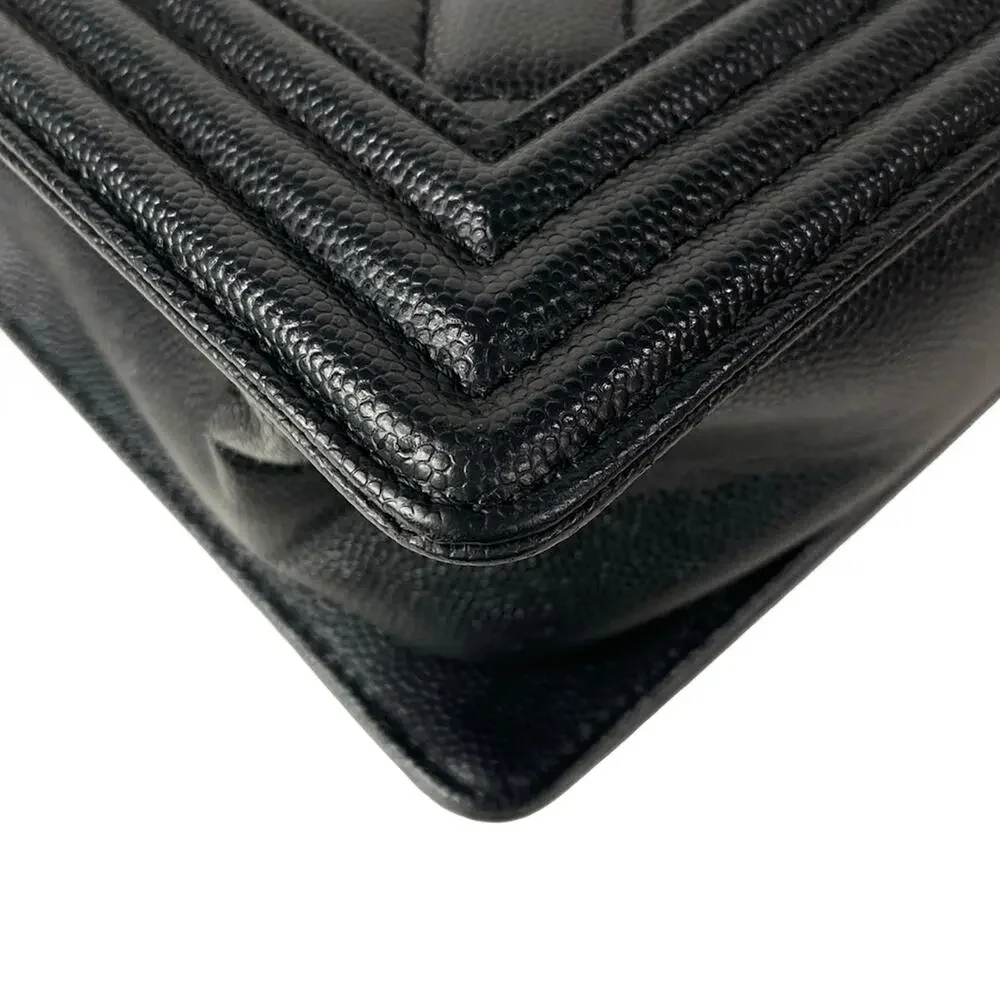 Chanel Boy Chanel / Matelasse Shoulder Bag A67086